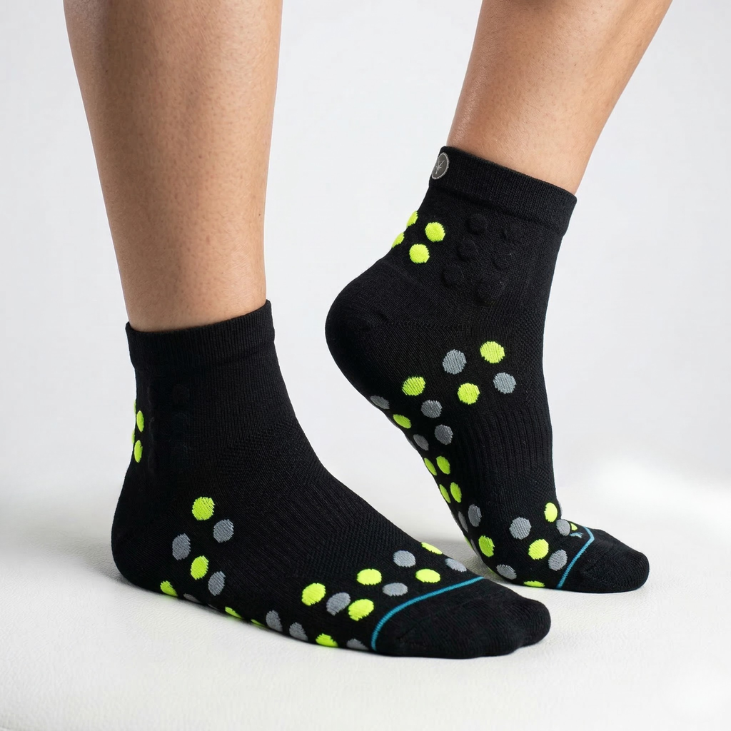 Calcetín Low Cut Dots + Logo Reflectivo